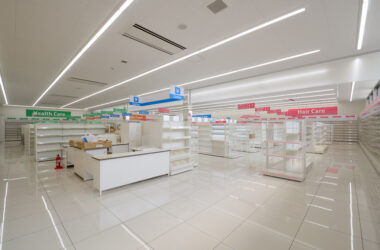 大賀薬局(舞松原店)